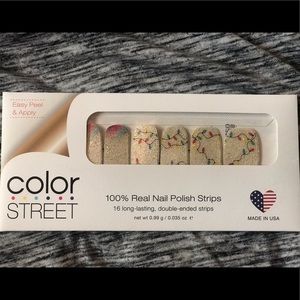 SHE’S LIT Color Street Nail Polish Strips